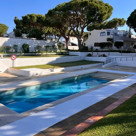 @ Aldeia Acoteias 阿尔布费拉